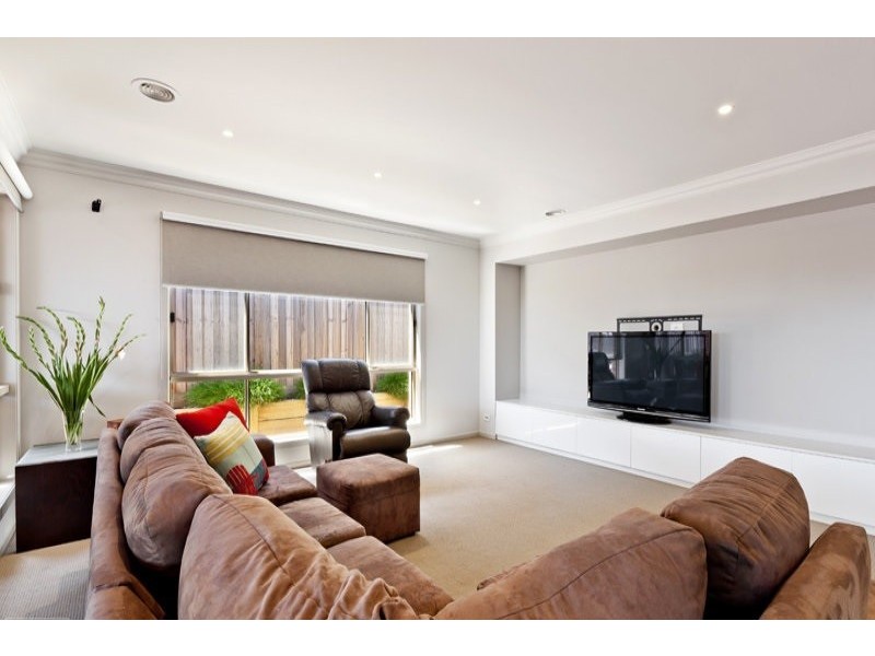 14 Breenview Place, Doreen VIC 3754