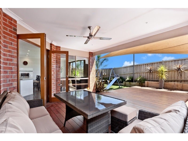 14 Breenview Place, Doreen VIC 3754