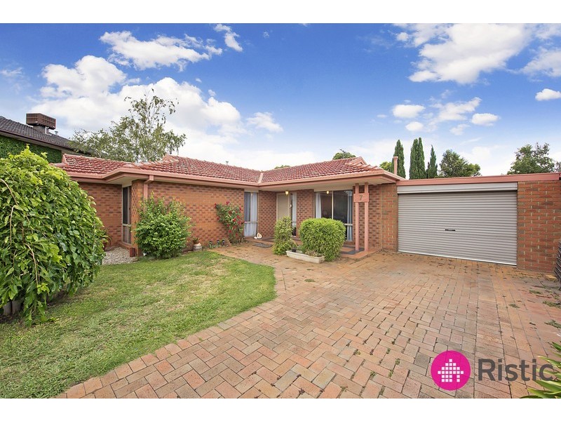 7 Stradella Close, Mill Park VIC 3082