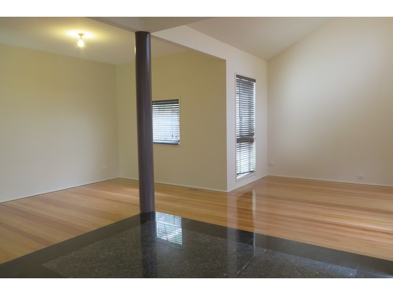 1 Woodlands Grove, Bundoora VIC 3083