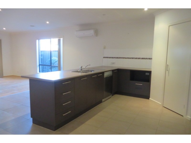 16 Pearson Road, Mernda VIC 3754