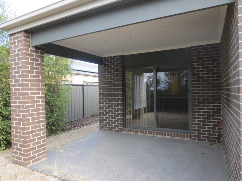 16 Pearson Road, Mernda VIC 3754