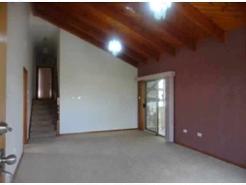 105 Woolnough Drive, Mill Park VIC 3082