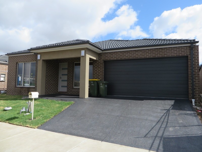 17 Vicarage Drive, Wollert VIC 3750