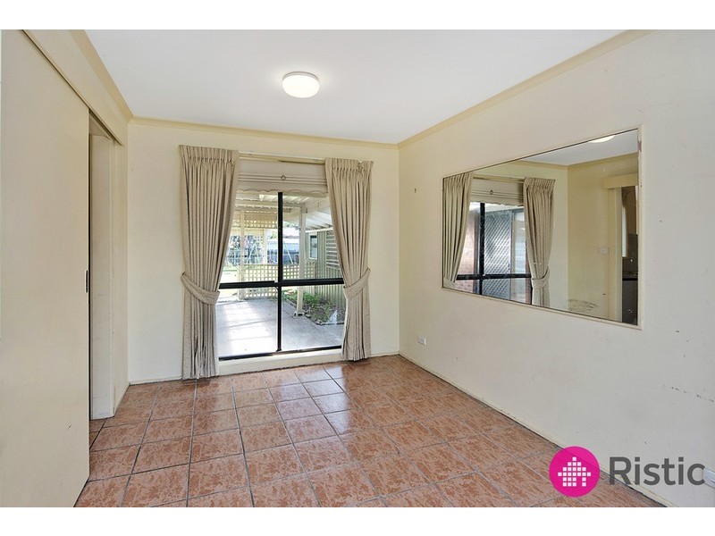 21 Garden Grove Drive, Mill Park VIC 3082