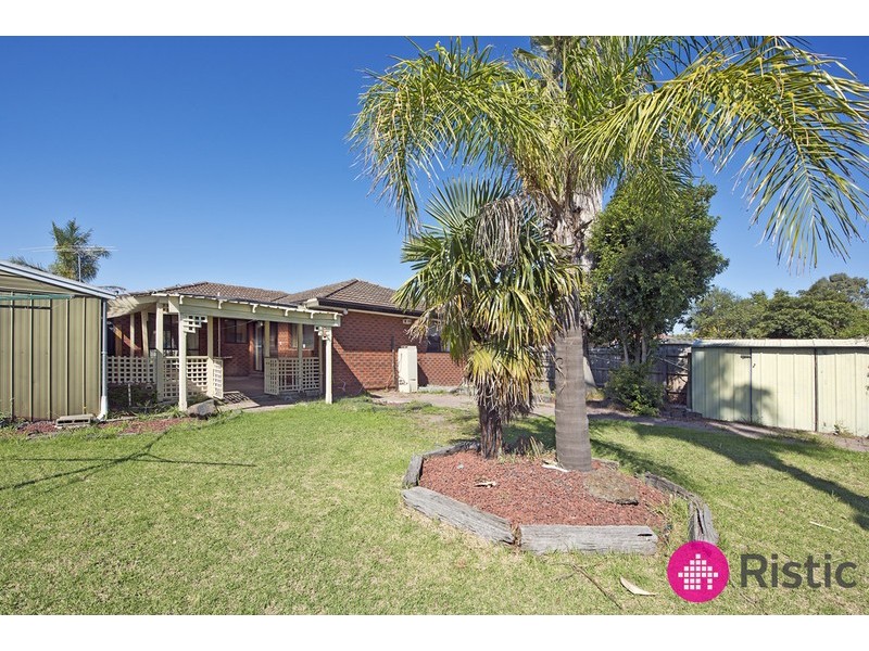 21 Garden Grove Drive, Mill Park VIC 3082