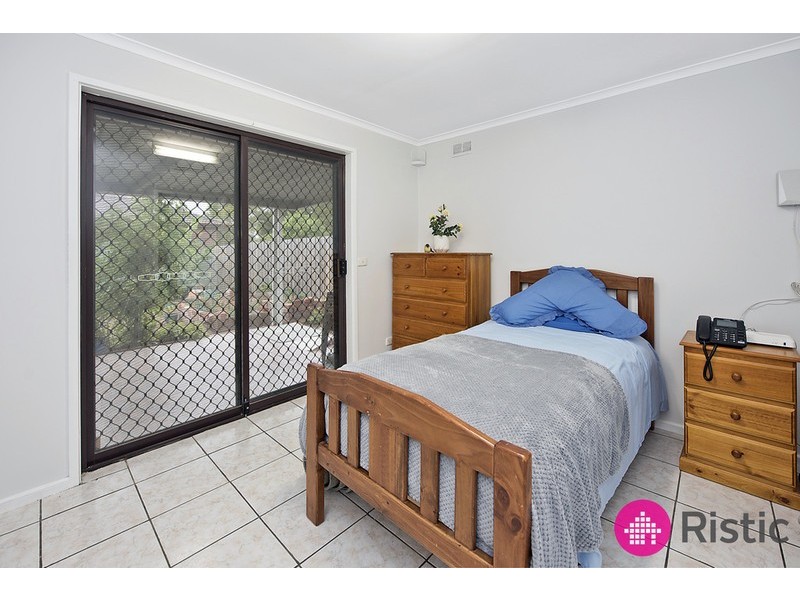 139 Roycroft Avenue, Mill Park VIC 3082