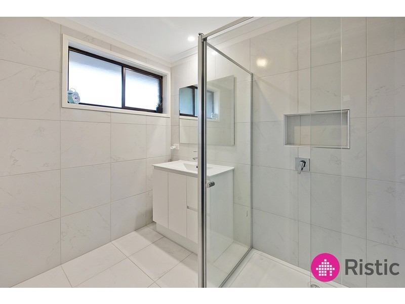 139 Roycroft Avenue, Mill Park VIC 3082