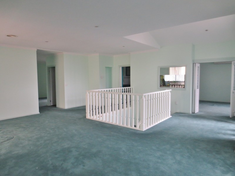 16 Foxzami Crescent, Epping VIC 3076