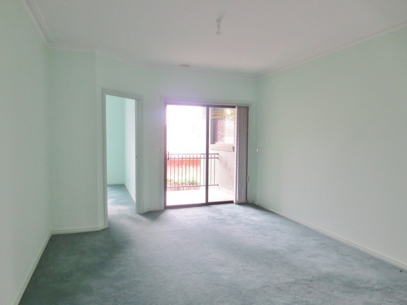 16 Foxzami Crescent, Epping VIC 3076