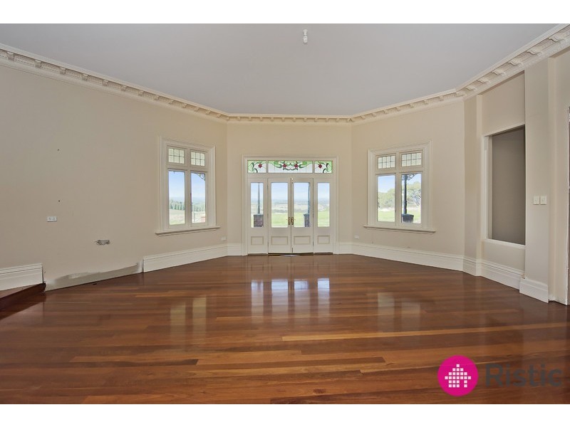 30 Hoban Court, Doreen VIC 3754