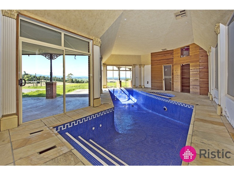 30 Hoban Court, Doreen VIC 3754