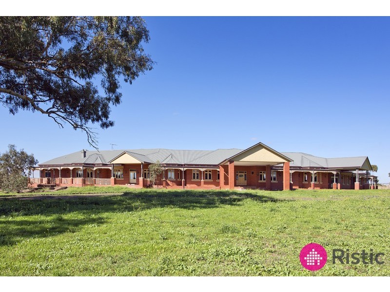 30 Hoban Court, Doreen VIC 3754