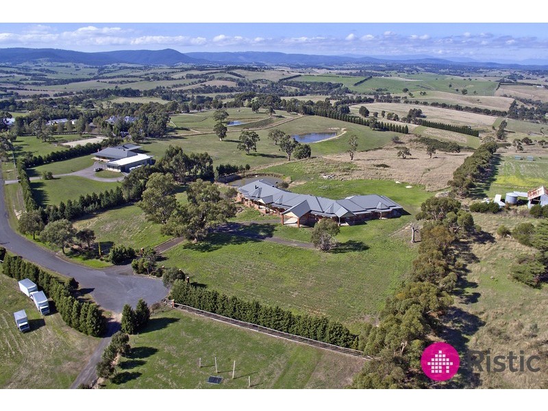 30 Hoban Court, Doreen VIC 3754