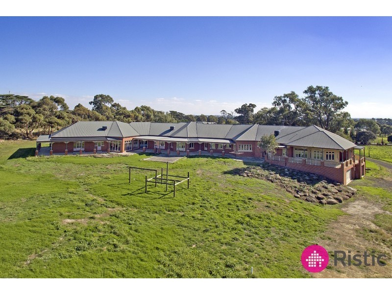 30 Hoban Court, Doreen VIC 3754