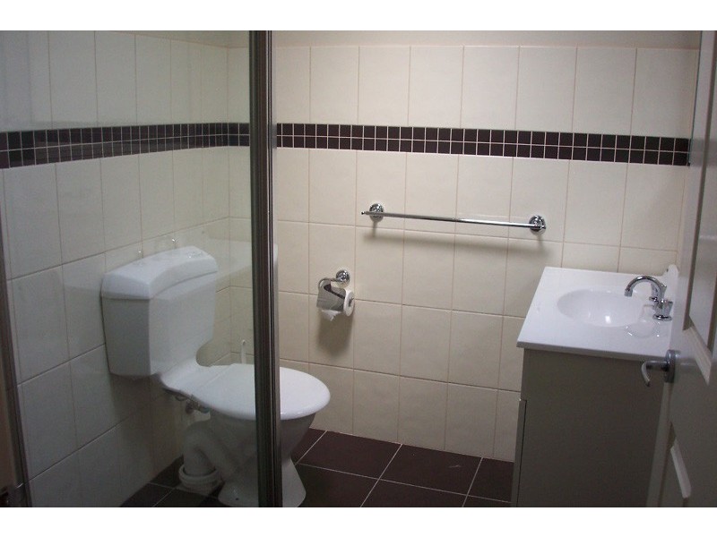 2/24 Church Street, Epping VIC 3076