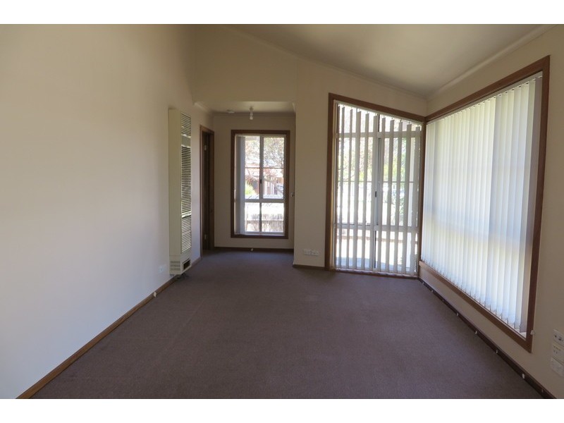 8 Supply Drive, Epping VIC 3076