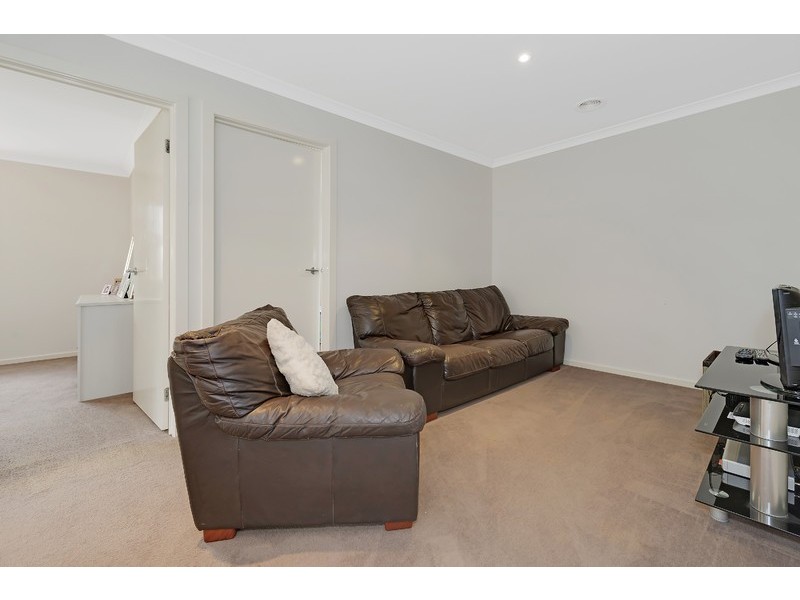 16 Faithful Way, Doreen VIC 3754