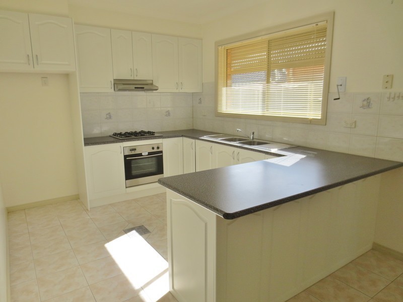 2/6 Treetop Court, Thomastown VIC 3074