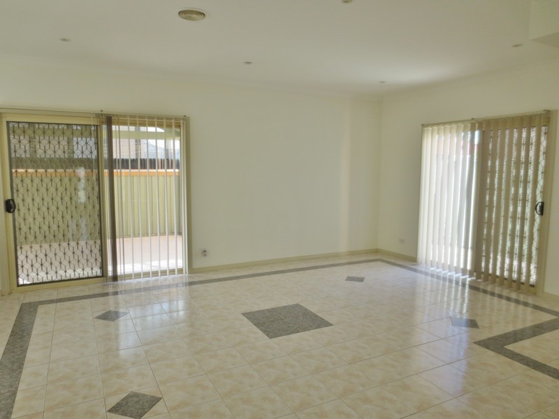 2/6 Treetop Court, Thomastown VIC 3074