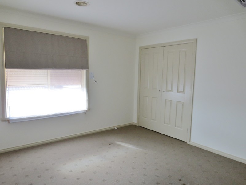 2/6 Treetop Court, Thomastown VIC 3074