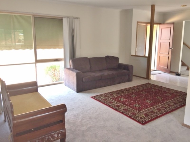 6 James Ruse Court, Mill Park VIC 3082