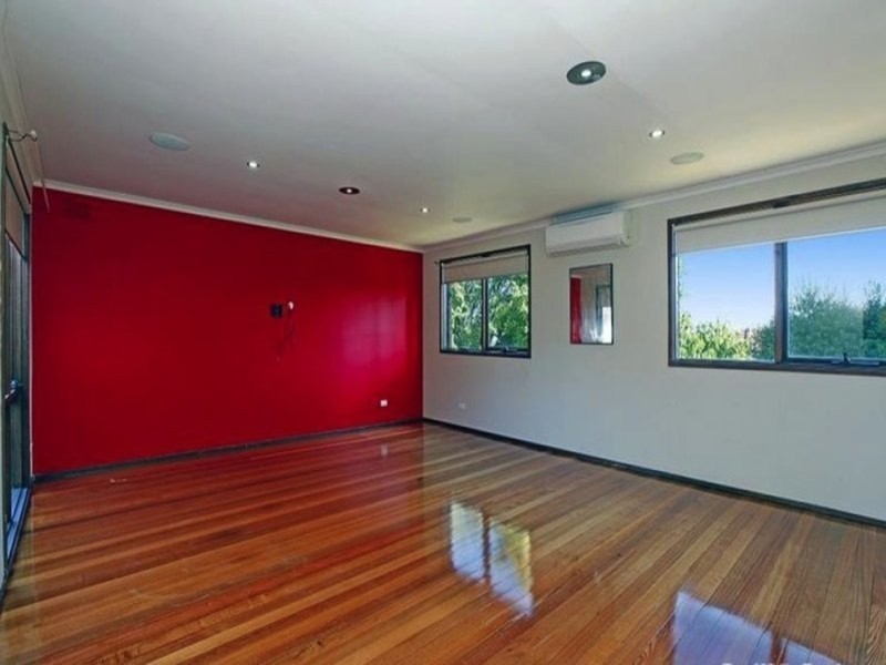 363 Childs Road, Mill Park VIC 3082