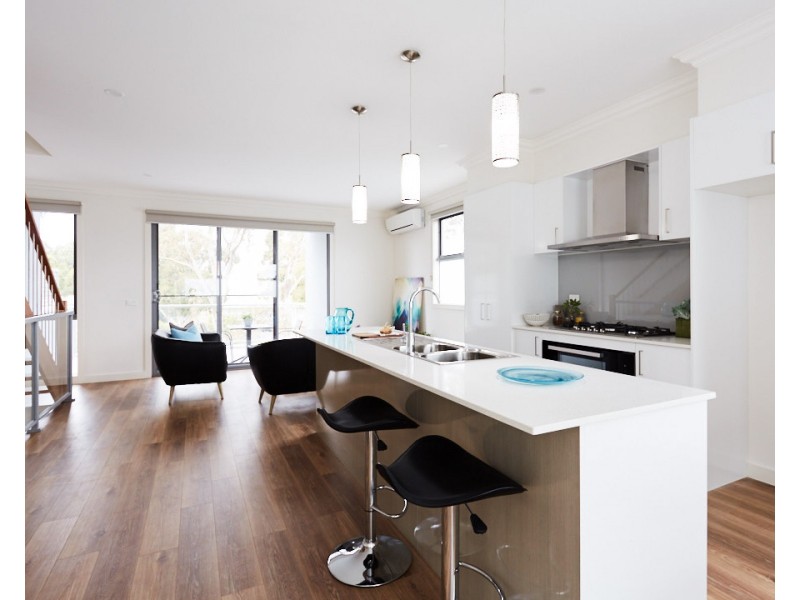 24/1 Riverside Drive, South Morang VIC 3752