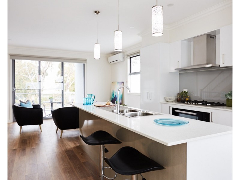 24/1 Riverside Drive, South Morang VIC 3752