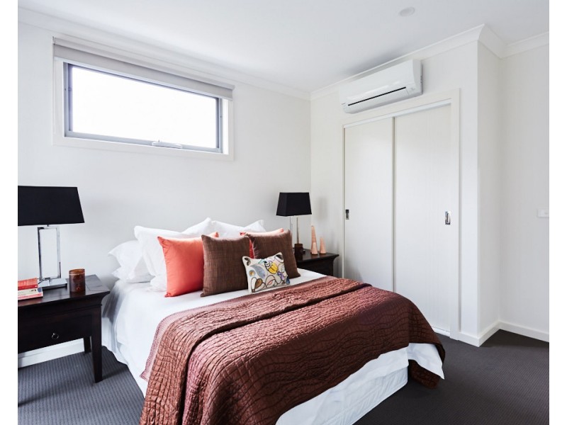24/1 Riverside Drive, South Morang VIC 3752