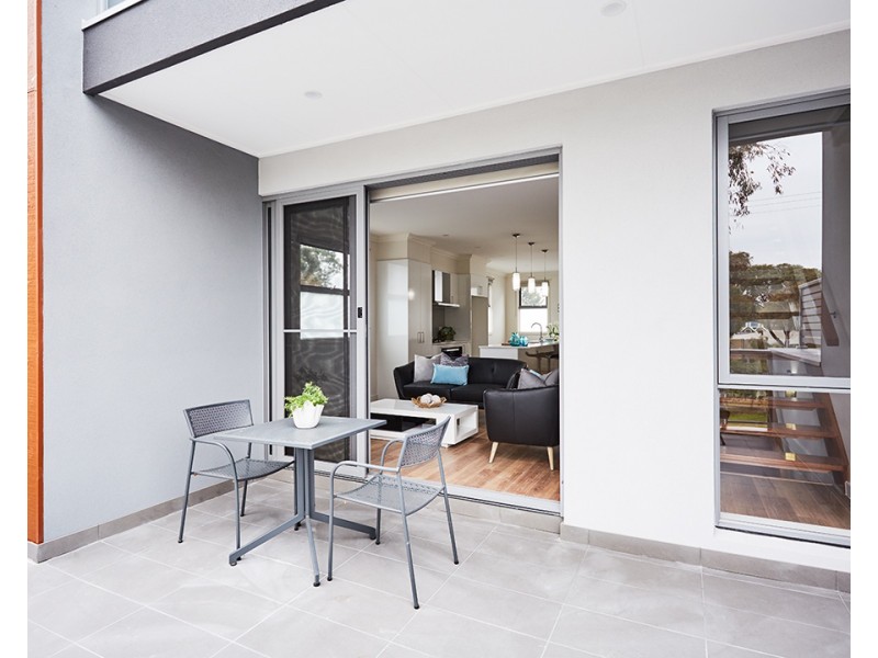 24/1 Riverside Drive, South Morang VIC 3752