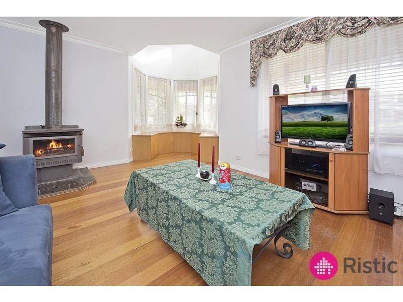 3 Hillrise Court, Mill Park VIC 3082