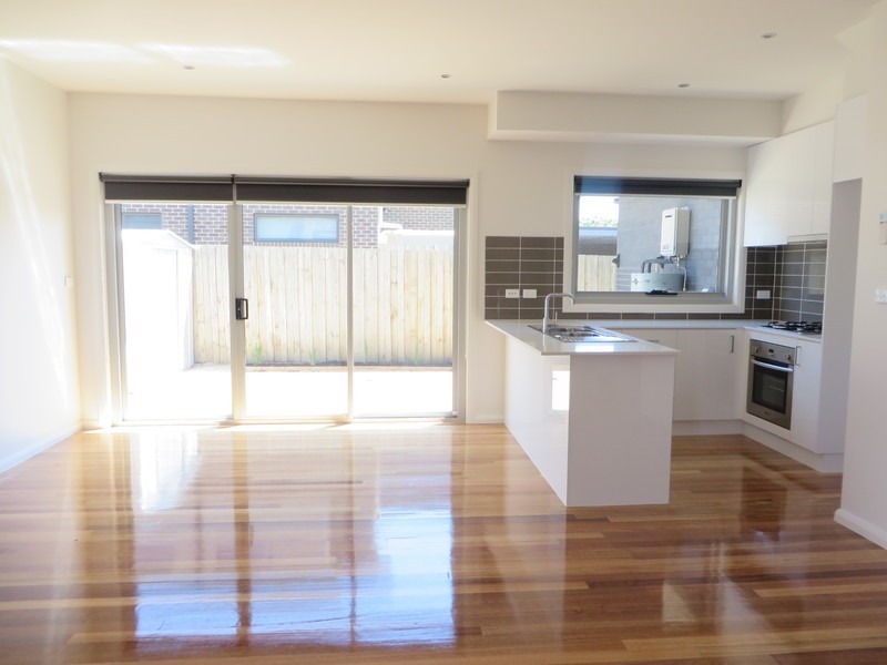 2/26 Valencia Street, Glenroy VIC 3046