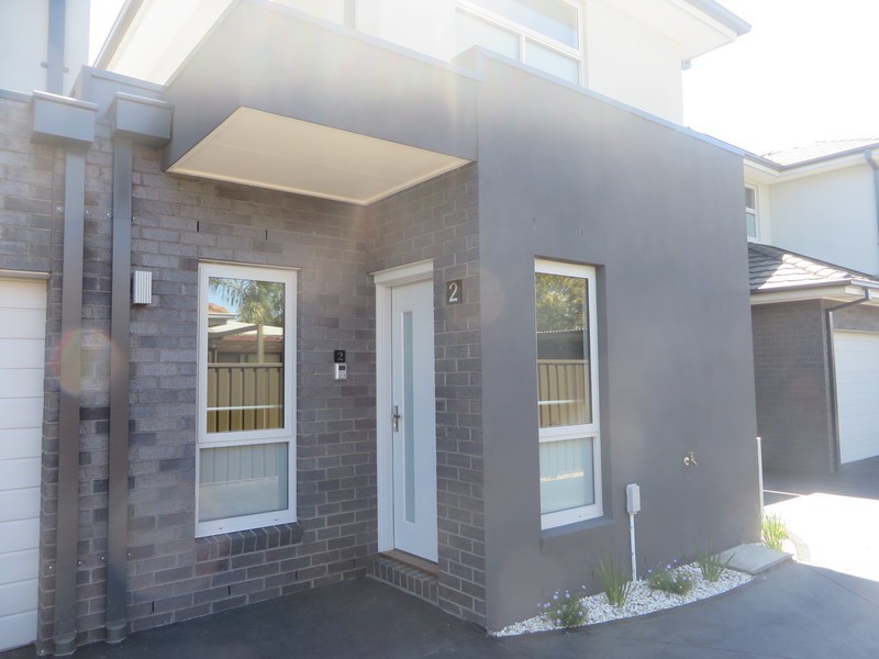 2/26 Valencia Street, Glenroy VIC 3046