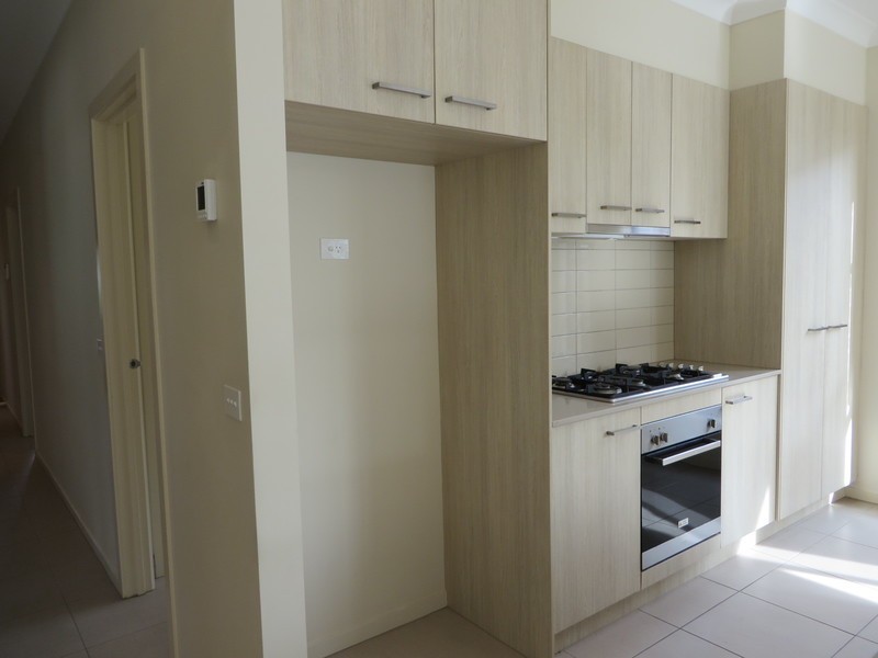 104 Gordons Road, South Morang VIC 3752