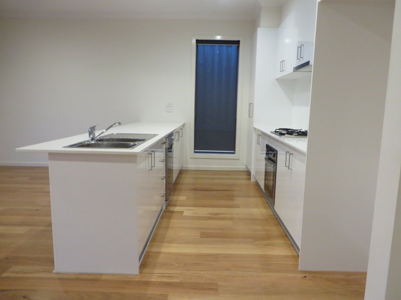 4 Bergamot Way, South Morang VIC 3752