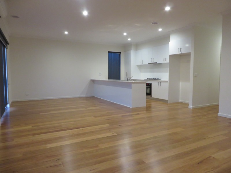 4 Bergamot Way, South Morang VIC 3752