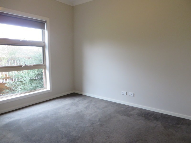 6 Pittard Walk, Epping VIC 3076