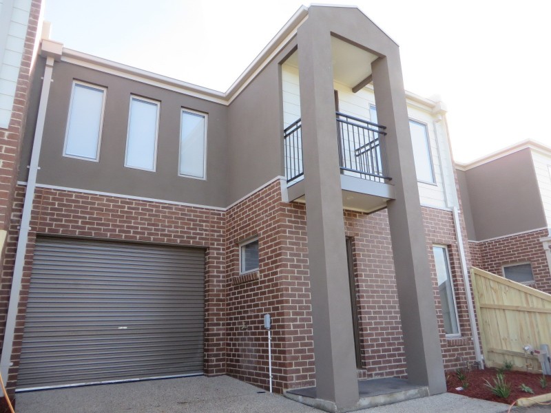 130 Moffat Drive, Lalor VIC 3075