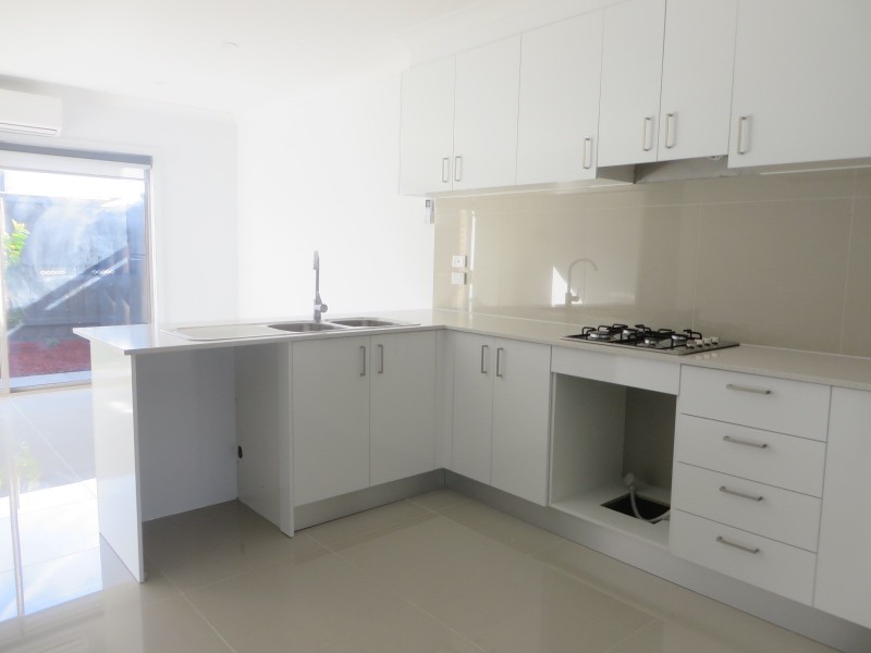 130 Moffat Drive, Lalor VIC 3075