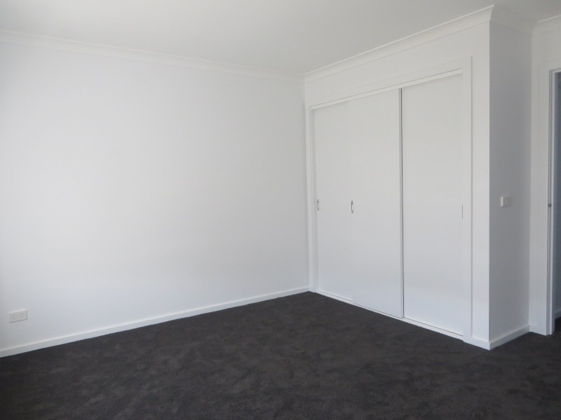 130 Moffat Drive, Lalor VIC 3075