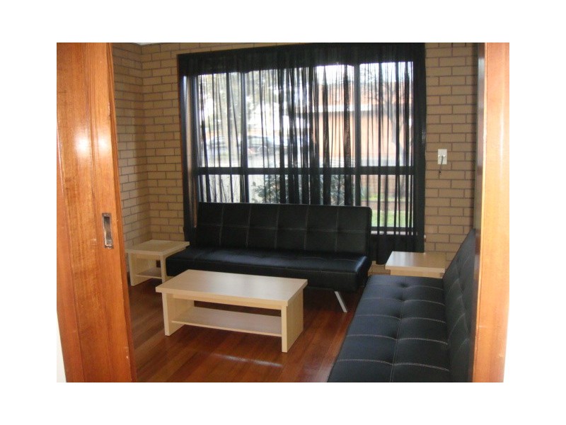 Room 3 / 96 Dunne Street, Kingsbury VIC 3083