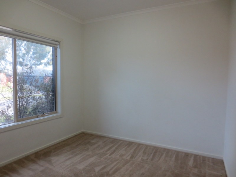 1/37 Campaspe Drive, Whittlesea VIC 3757