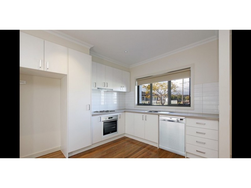 5a Maryborough Avenue, Kingsbury VIC 3083