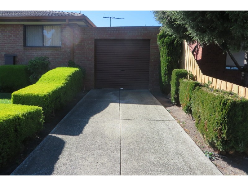 38 Prince Of Wales Avenue, Mill Park VIC 3082
