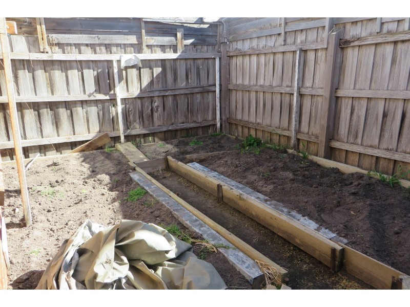 38 Prince Of Wales Avenue, Mill Park VIC 3082
