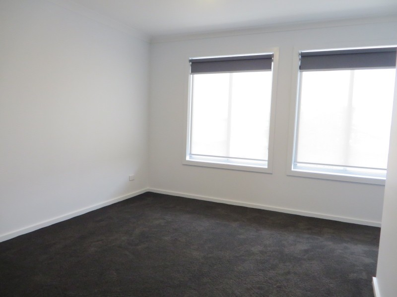 132 Moffat Drive, Lalor VIC 3075