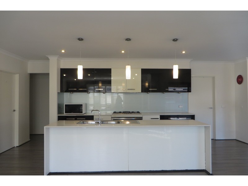 15 Friendship Avenue, Mill Park VIC 3082