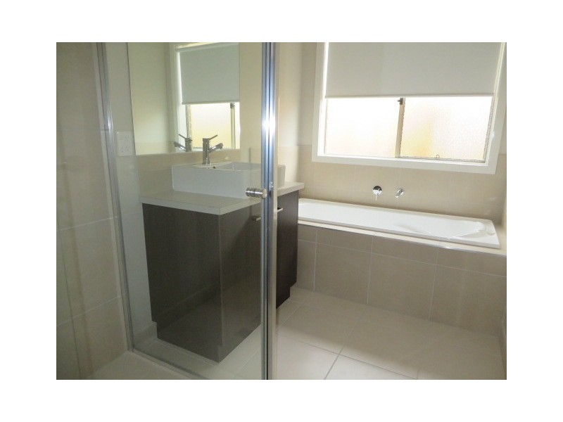 42 Sissinghurst Parade, Mernda VIC 3754