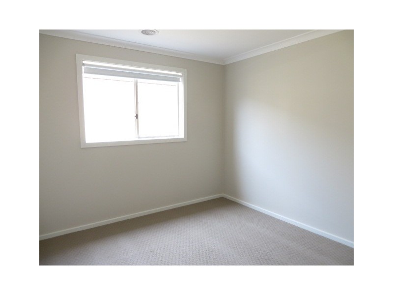 42 Sissinghurst Parade, Mernda VIC 3754